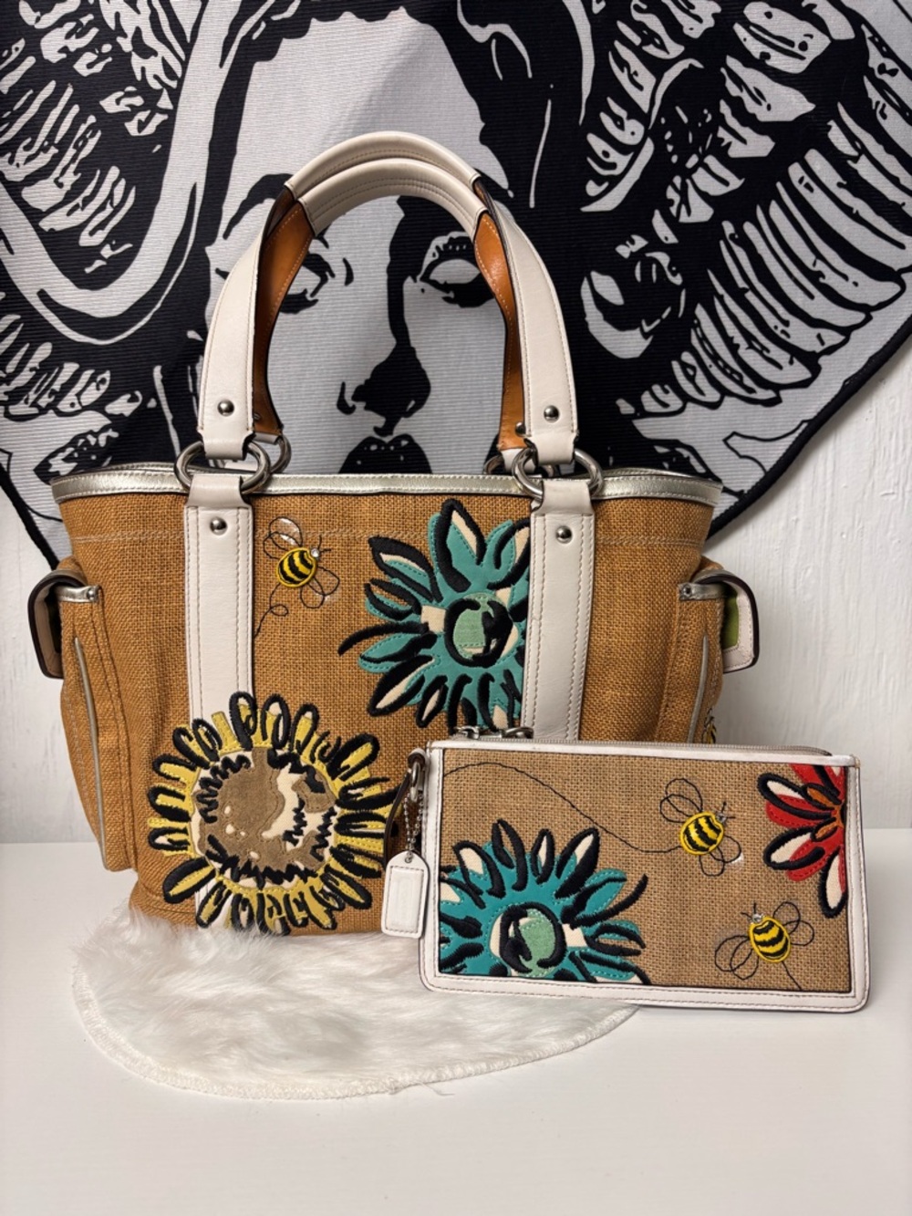 Coach RARE limited edition woven 🐝 and floral set